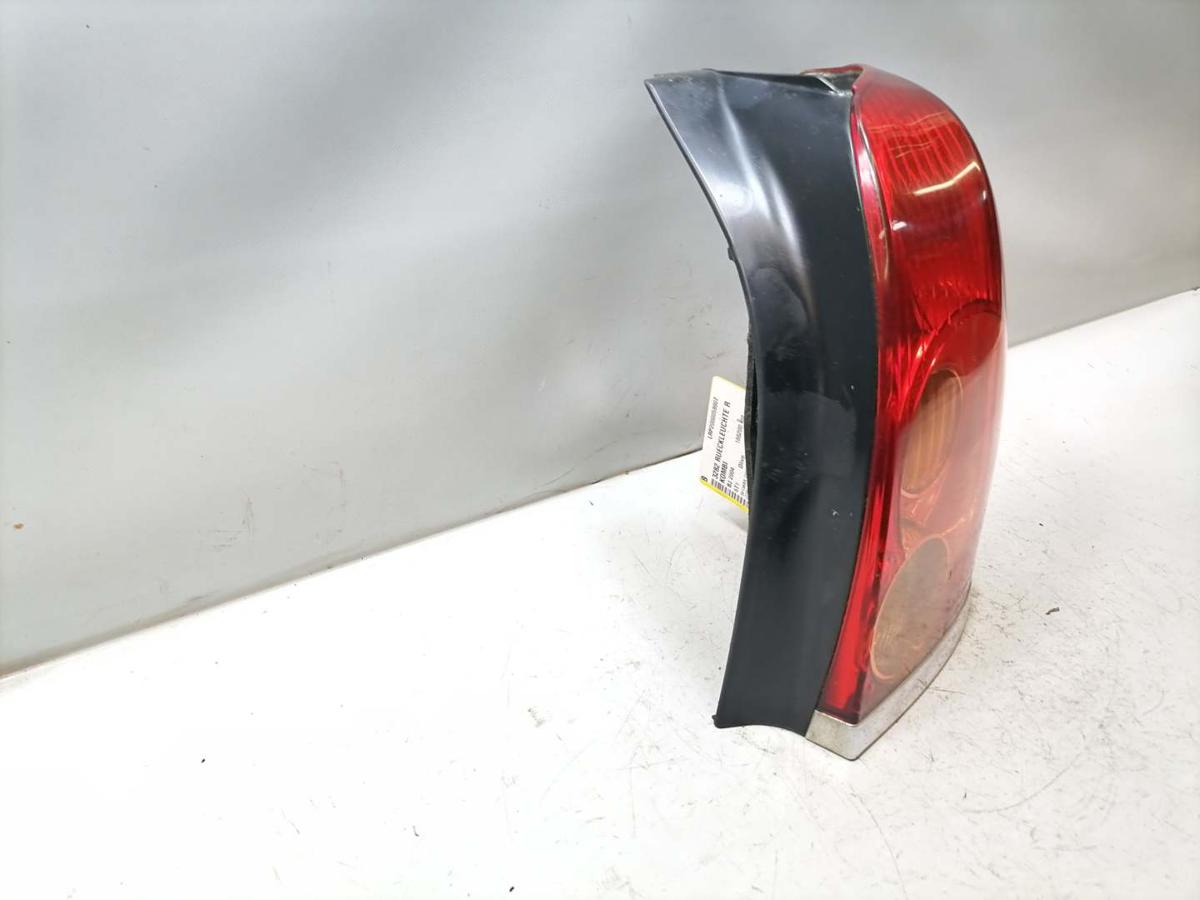 Toyota Avensis T25 original Rücklicht Rückleuchte Schlussleuchte rechts Kombi Bj.2004